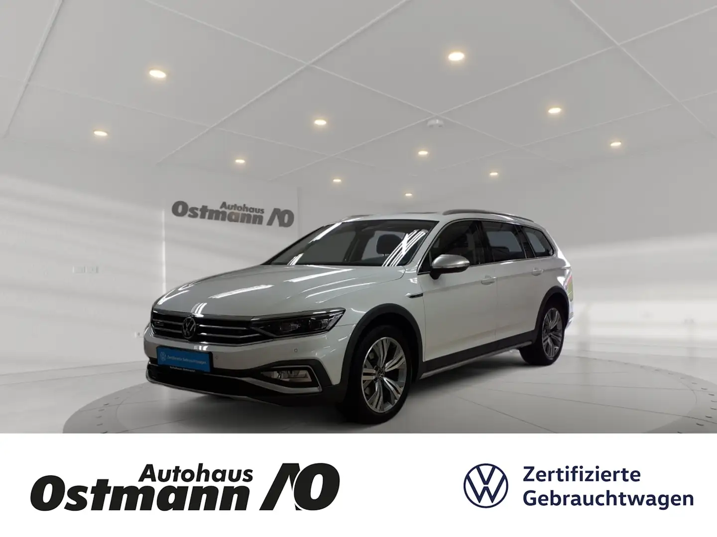 Volkswagen Passat Alltrack 2.0TDI 4Motion *Pano*Matrix* 360 Wit - 1