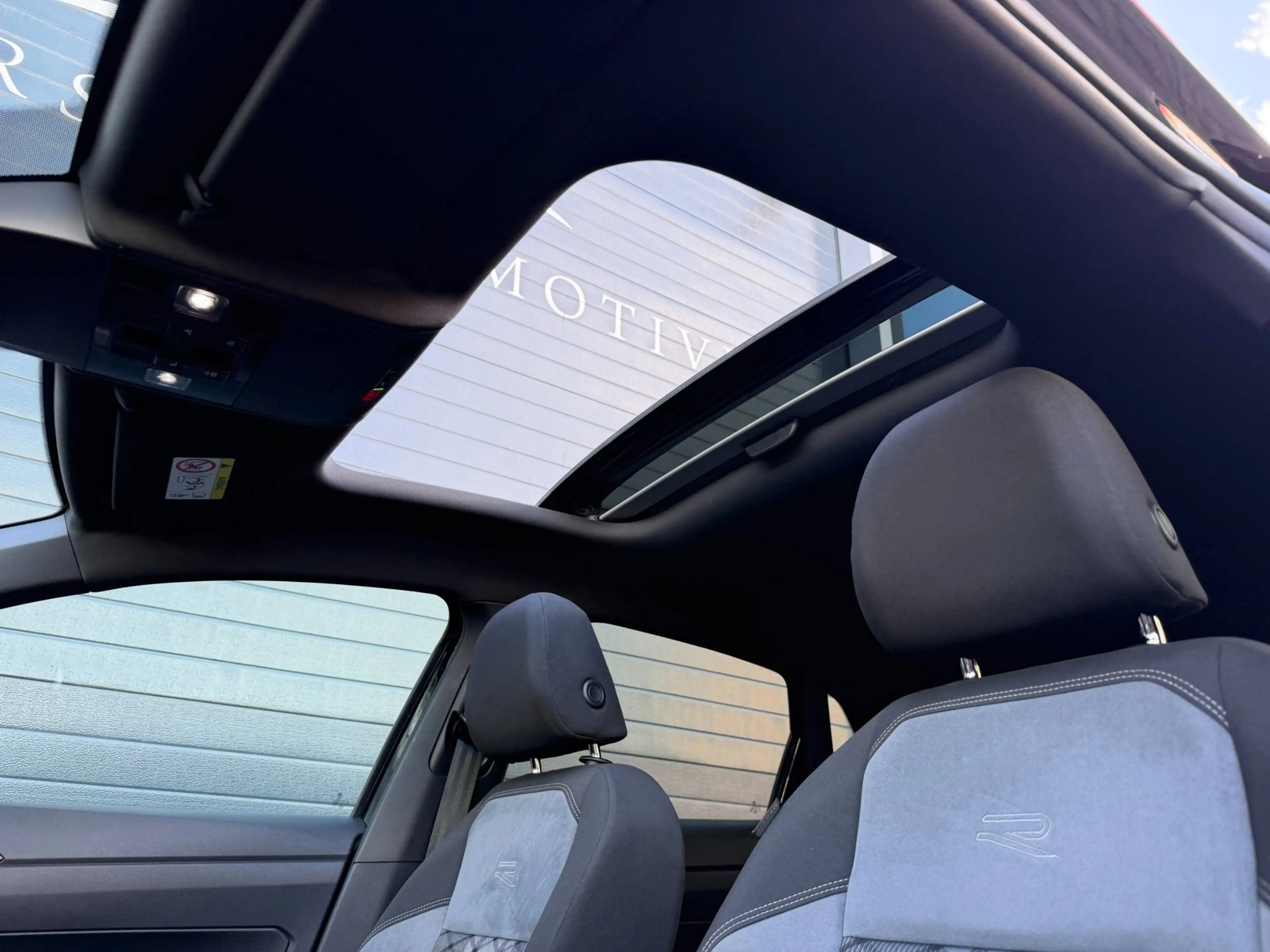 Volkswagen Polo 1.0 TSI R-Line Business|PANO|VIRTUAL|17"|STOEL VER — photo 12