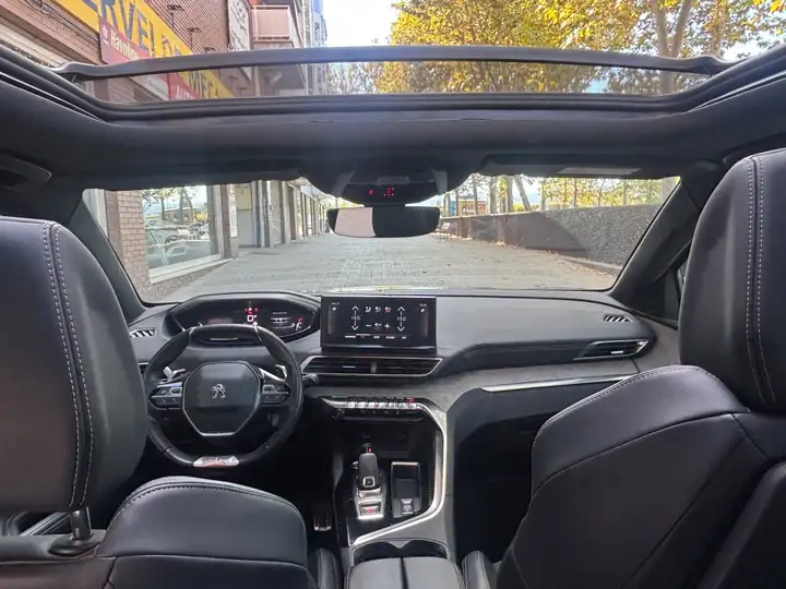 Peugeot 5008 2021, foto 20