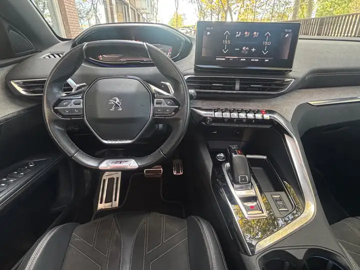 Peugeot 5008 2021, foto 19