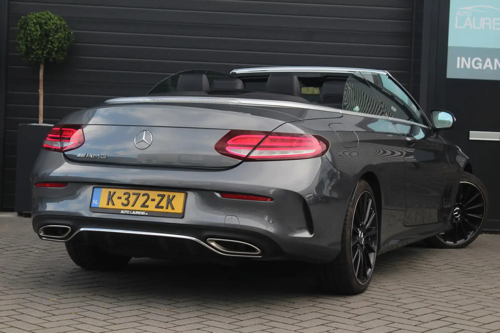 Mercedes-Benz C 200 Cabrio AMG Line | ACC DISTRONIC | Nek verwarming | Grijs - 2