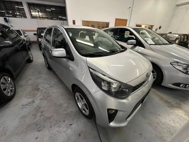 Kia Picanto view 4