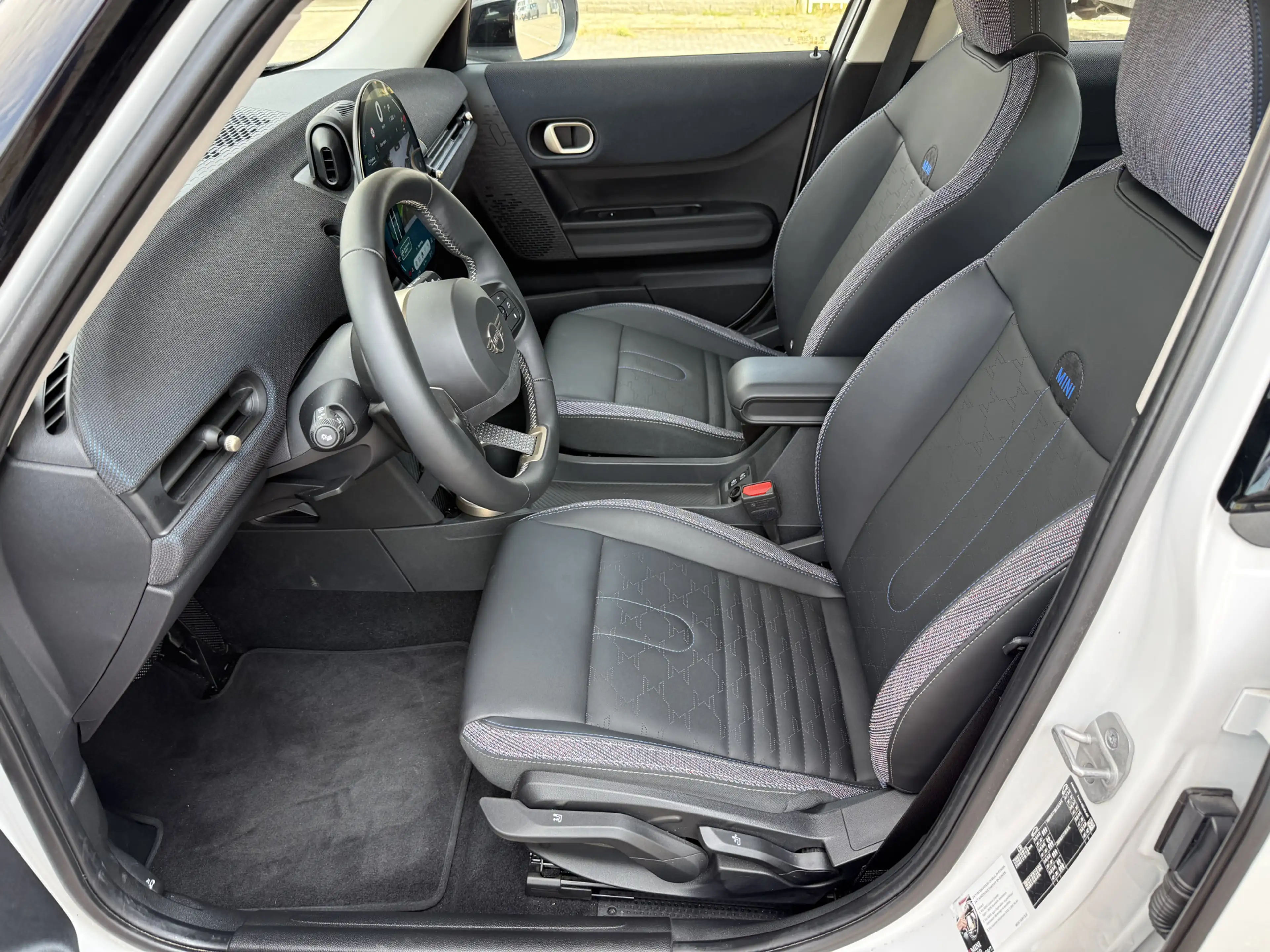 MINI Cooper C 5-Deurs 1.5 Classic S Navi Camera Pdc Head-Up Alar — photo 21