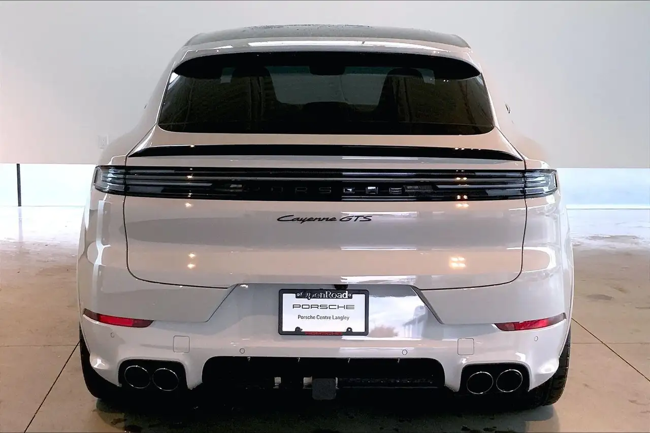 Porsche Cayenne снимка Porsche Cayenne