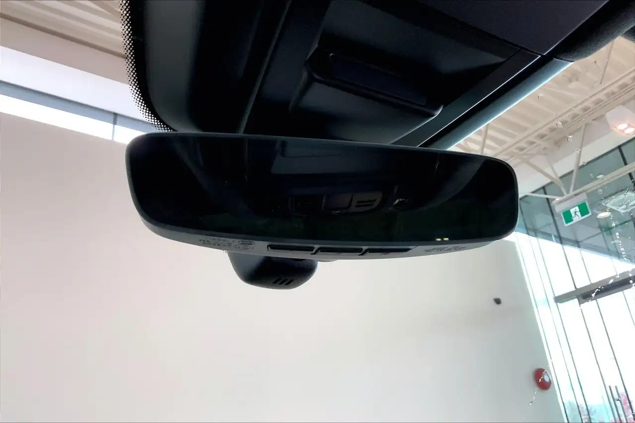 Porsche Cayenne снимка Porsche Cayenne