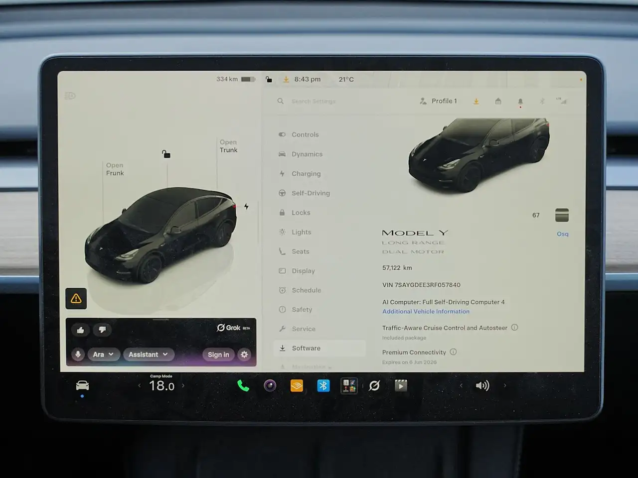 Tesla Model Y снимка Tesla Model Y