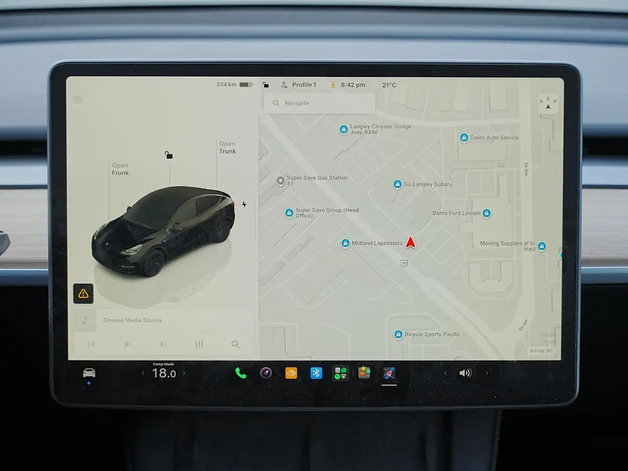 Tesla Model Y снимка Tesla Model Y