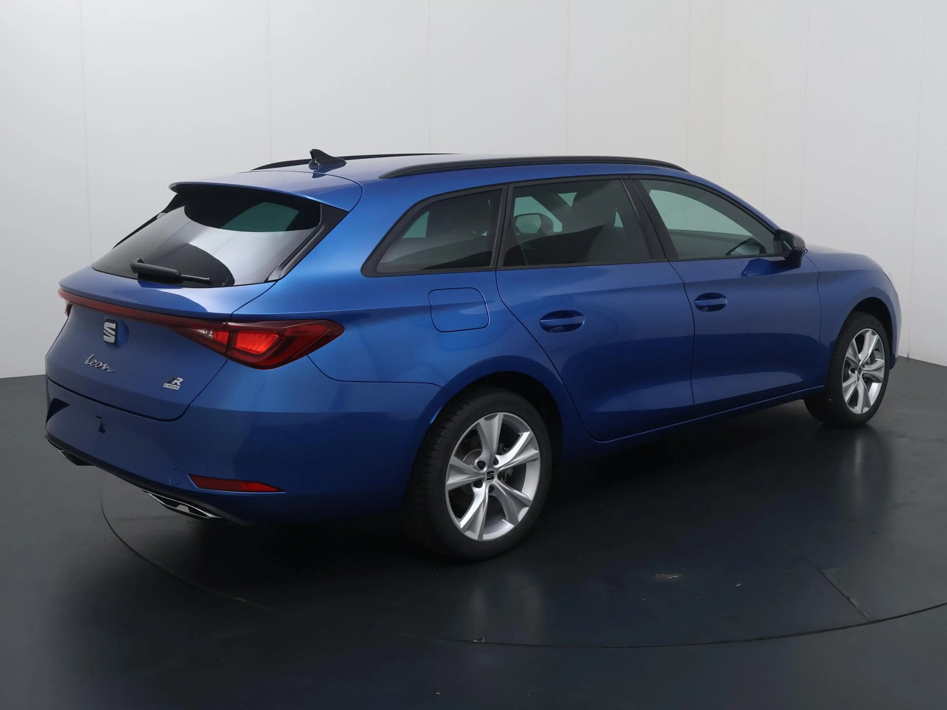 SEAT Leon e-Hybrid Sportstourer 1.5 TSI 204pk DSG FR Business | LED M — photo 5