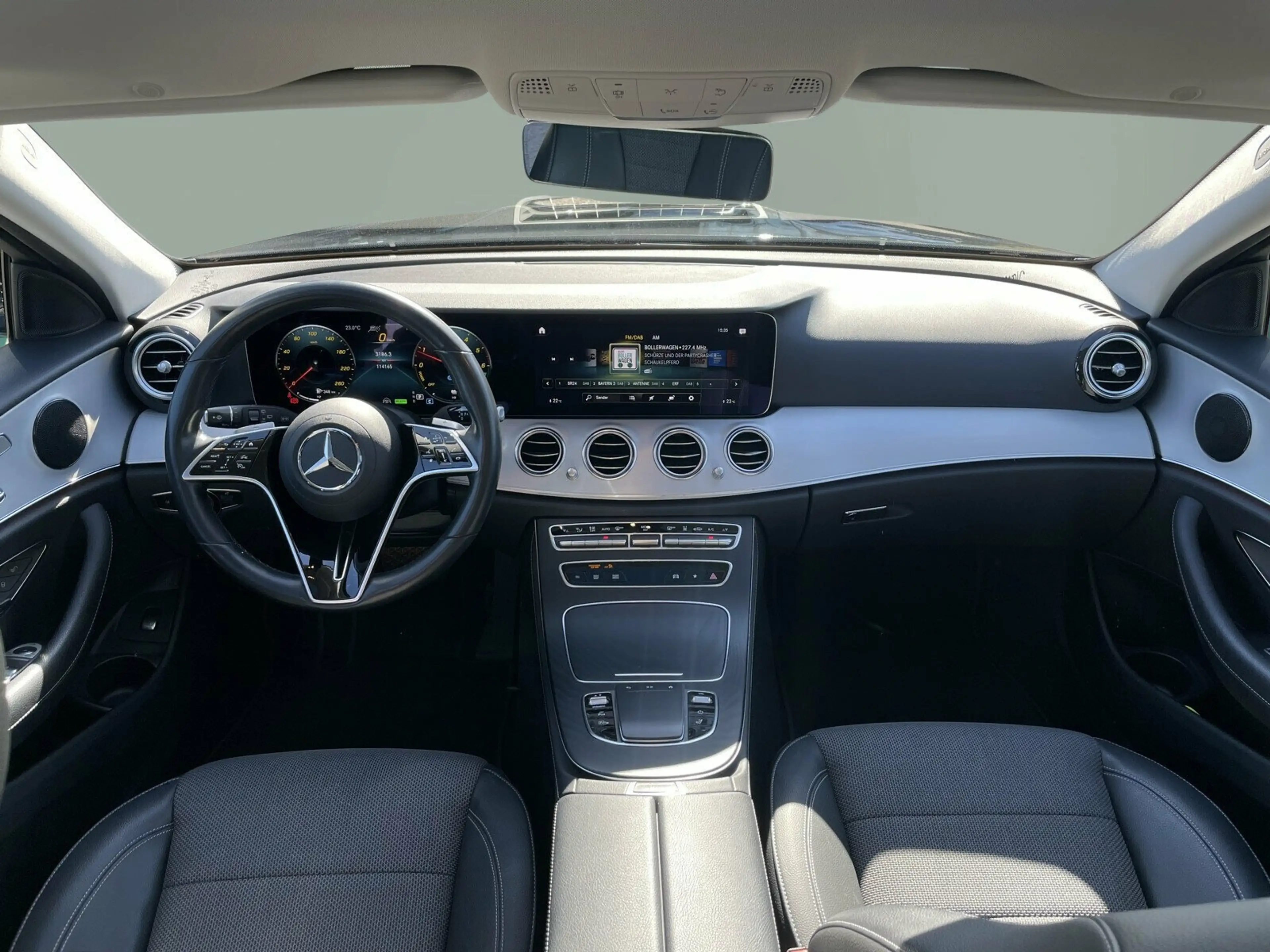 Mercedes-Benz E 300 E 300 de T AVANTGARDE+AHK+DISTRO+PANO+360°+MEMO — photo 11
