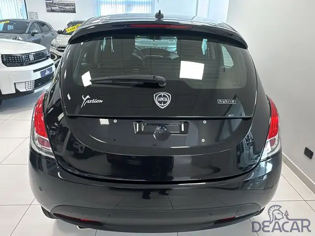 Lancia Ypsilon view 5