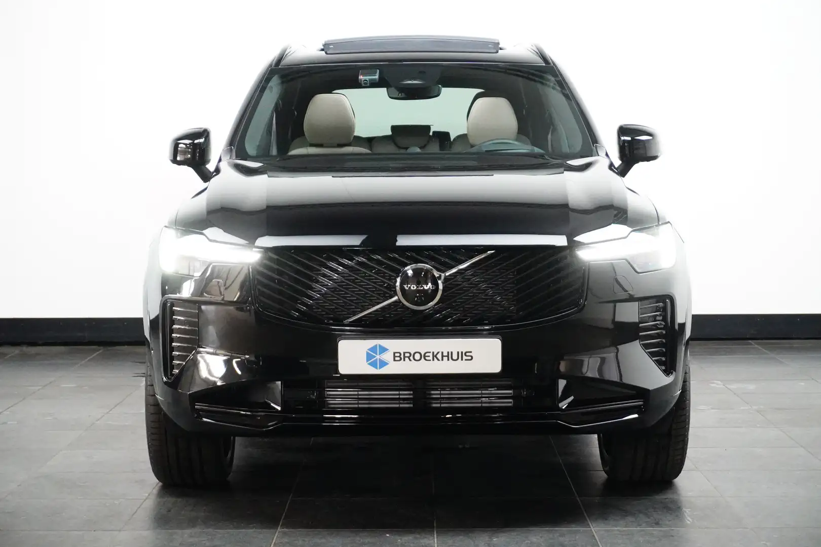 Volvo XC90 T8 Plug-in hybrid AWD Ultra Dark | Luchtverging | Zwart - 2