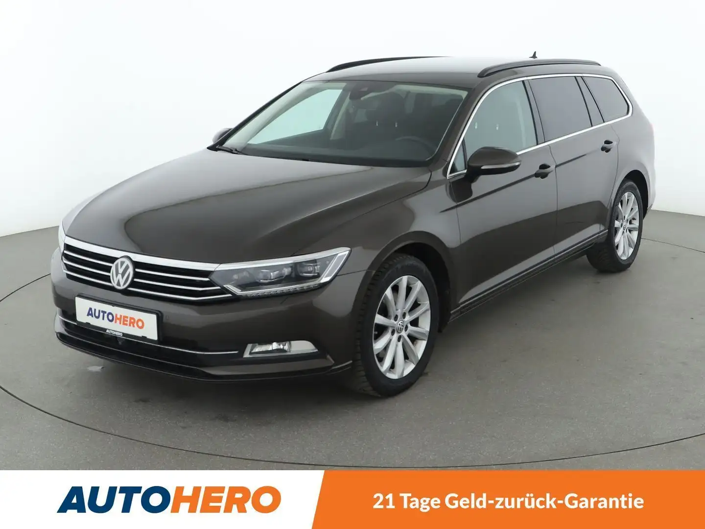 Volkswagen Passat 1.8 TSI Comfortline BM Aut.*NAVI*LED*ACC* Braun - 1