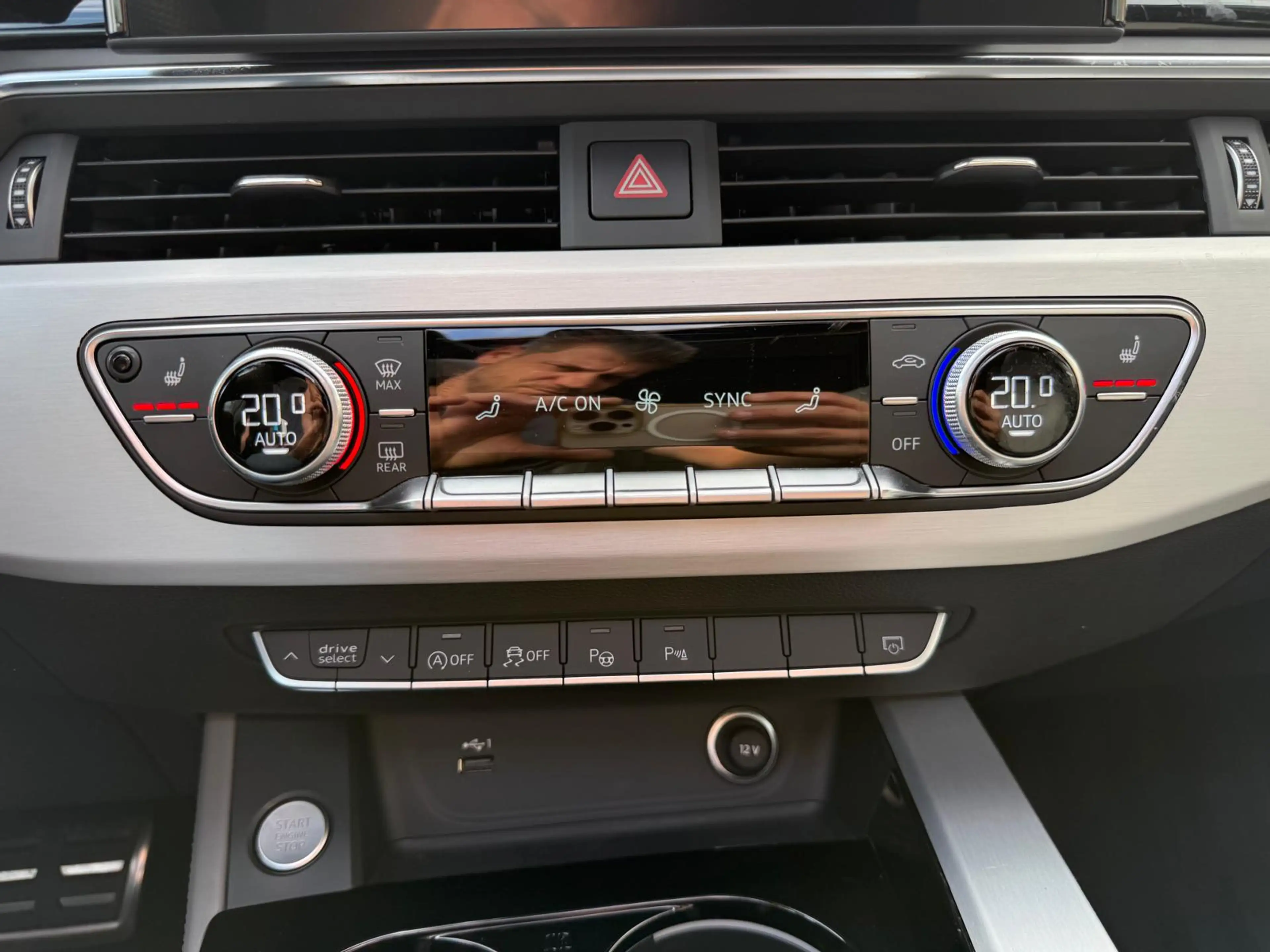 Audi A4 Avant 40 TFSI 204PK S-Line S edition Competition 1 — photo 44