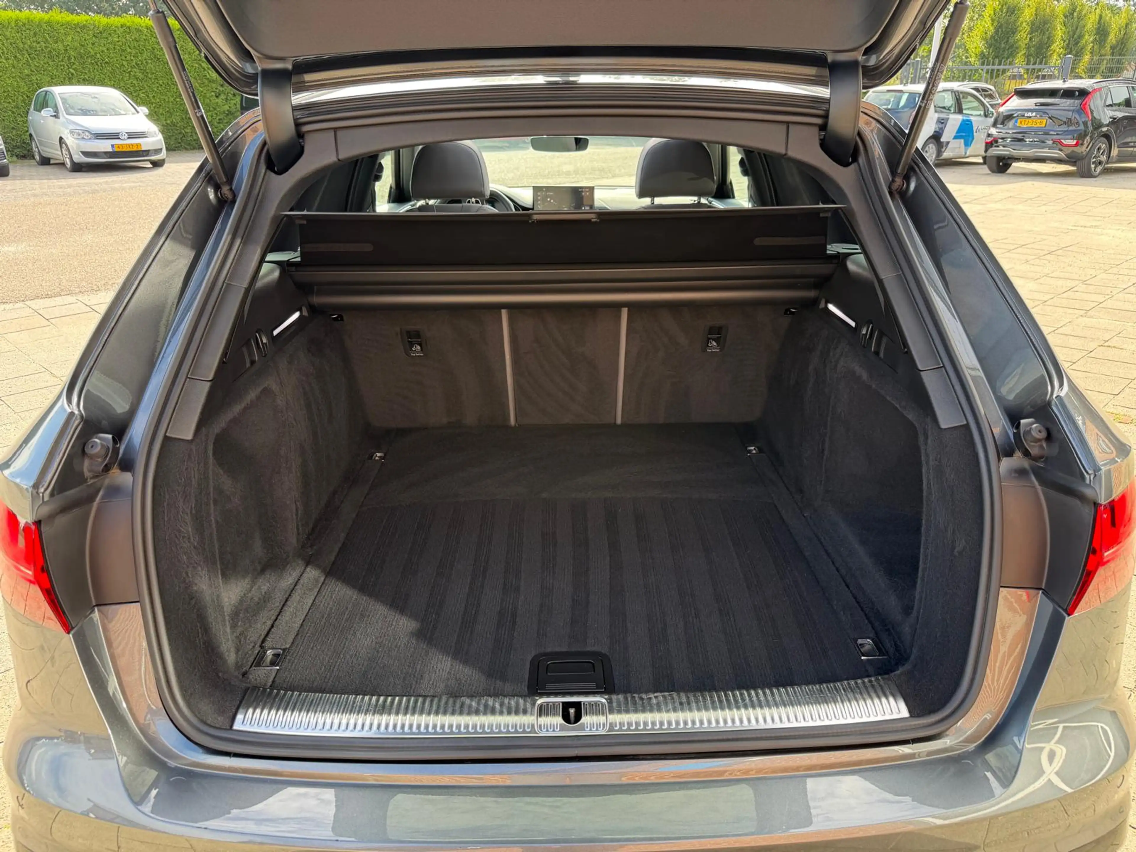 Audi A4 Avant 40 TFSI 204PK S-Line S edition Competition 1 — photo 15