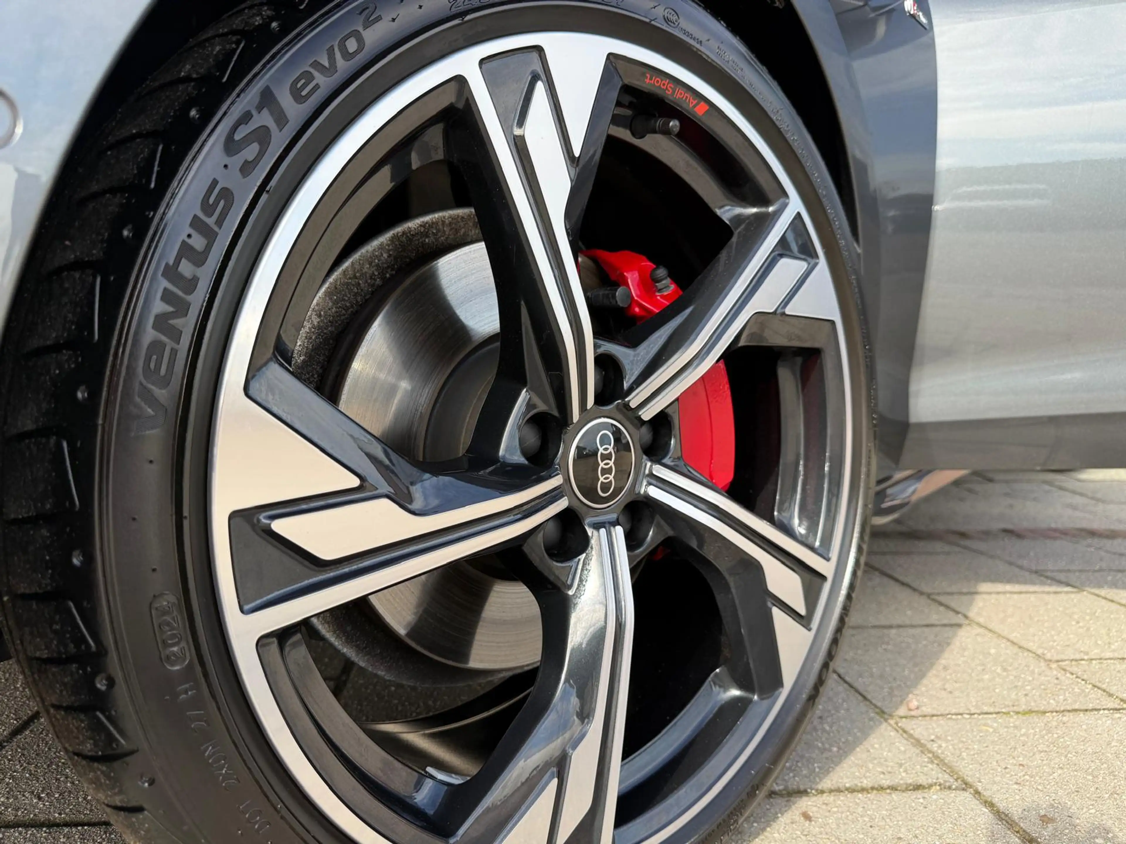Audi A4 Avant 40 TFSI 204PK S-Line S edition Competition 1 — photo 30