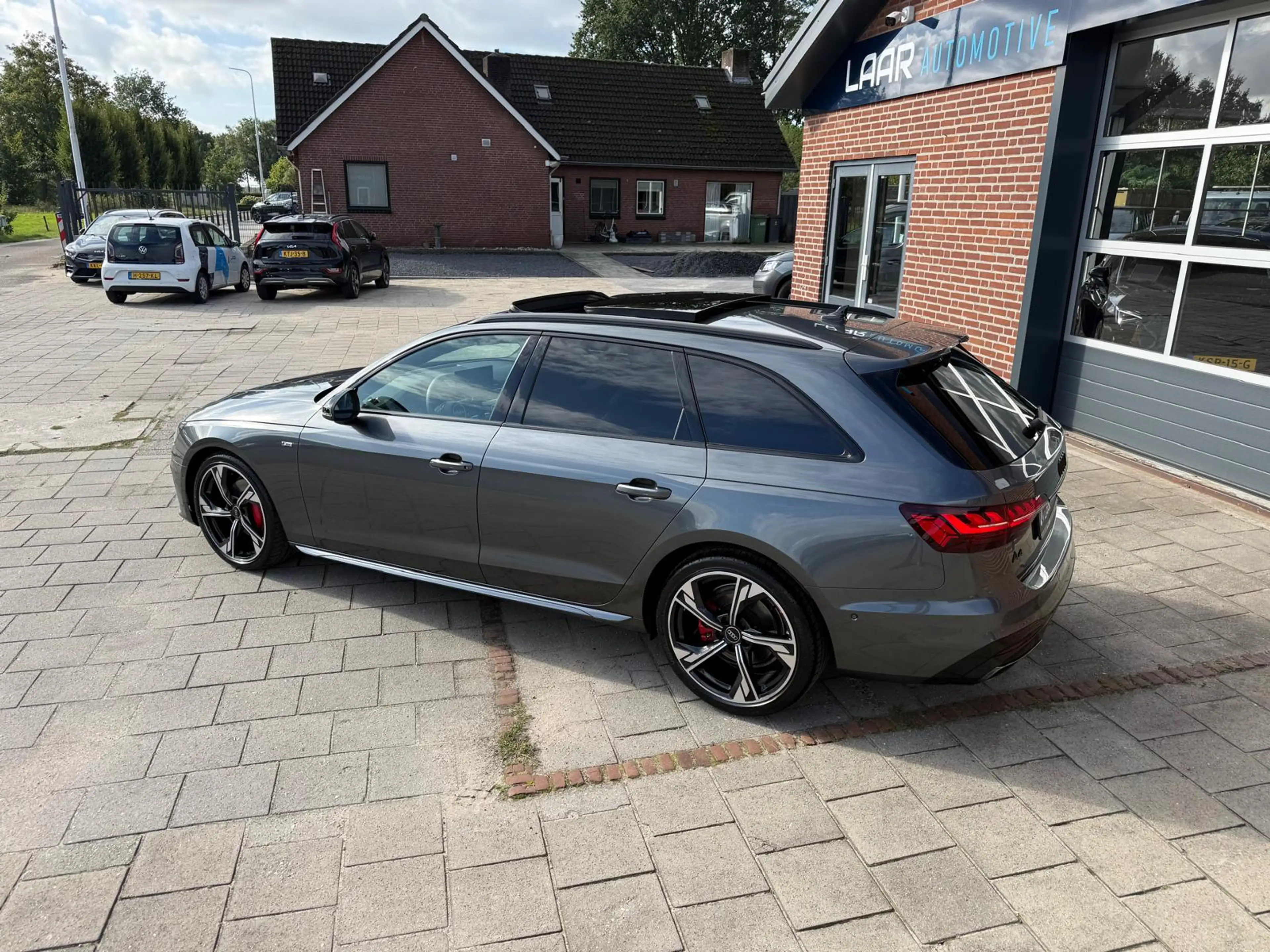 Audi A4 Avant 40 TFSI 204PK S-Line S edition Competition 1 — photo 11