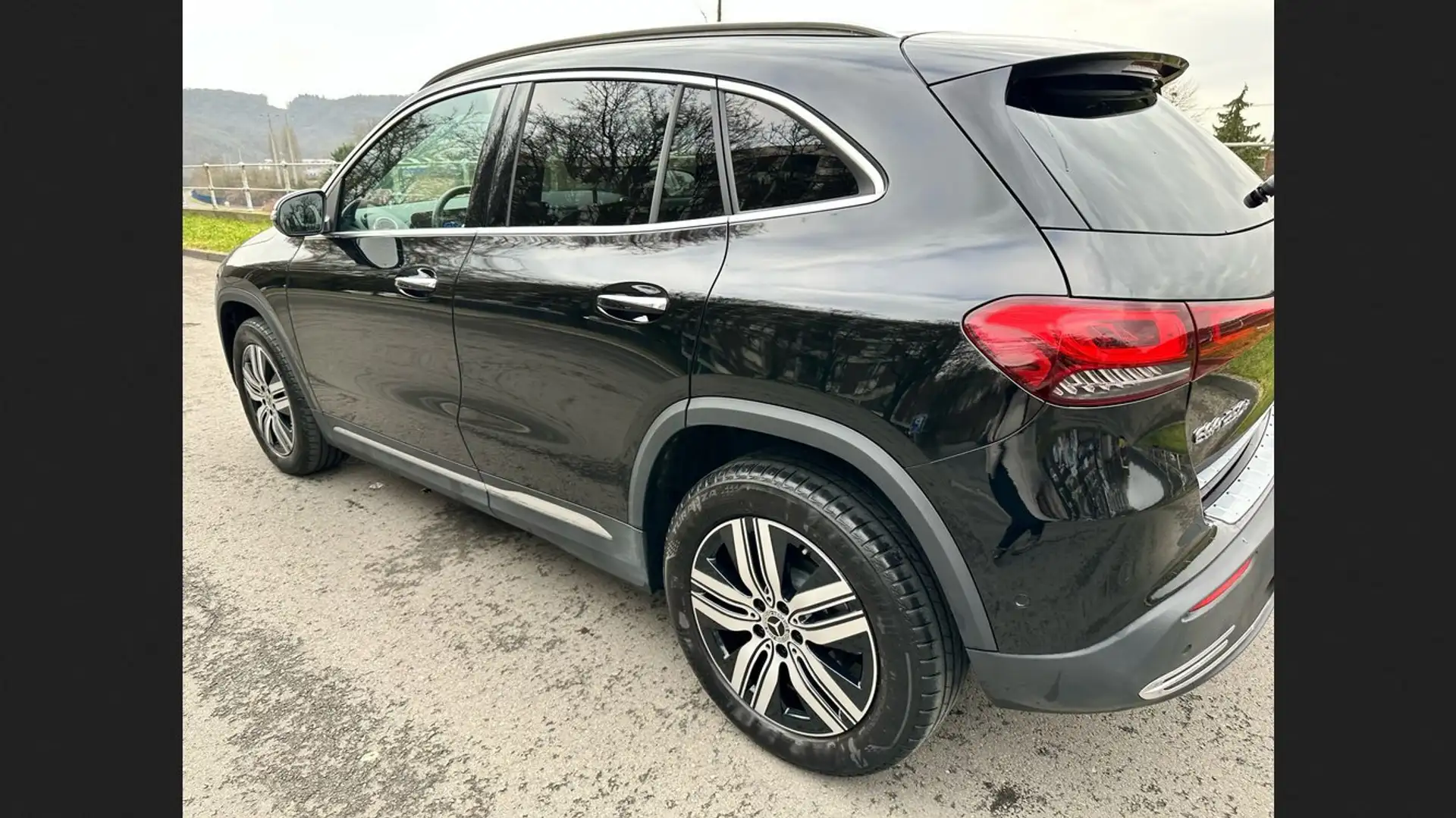 Mercedes-Benz EQA 250 EQA 70.5 kWh 250+ Luxury Line Noir - 2