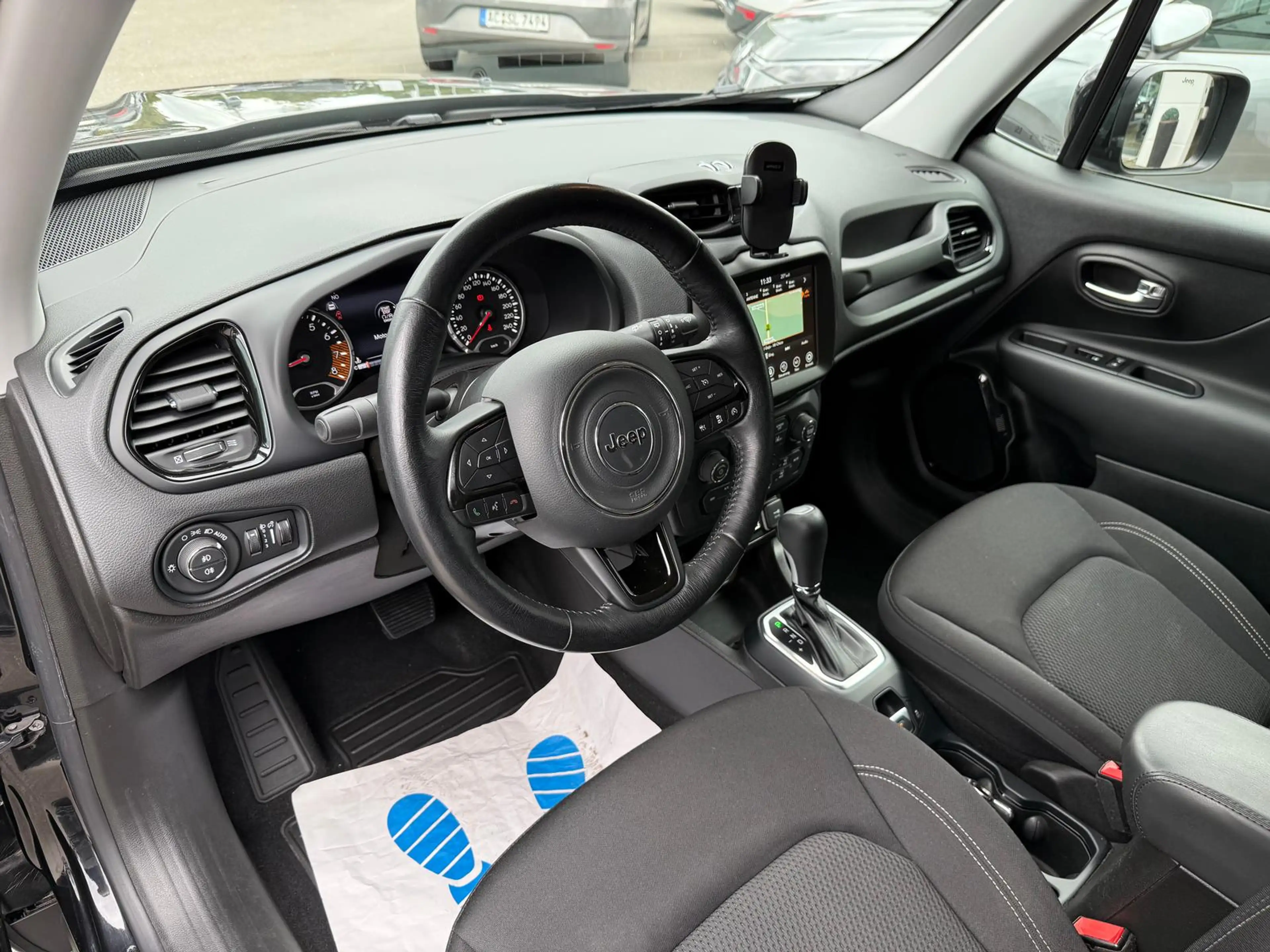 Jeep Renegade 1.3 Limited*SHZ*Navi*RFK*Automatik*LED — photo 9