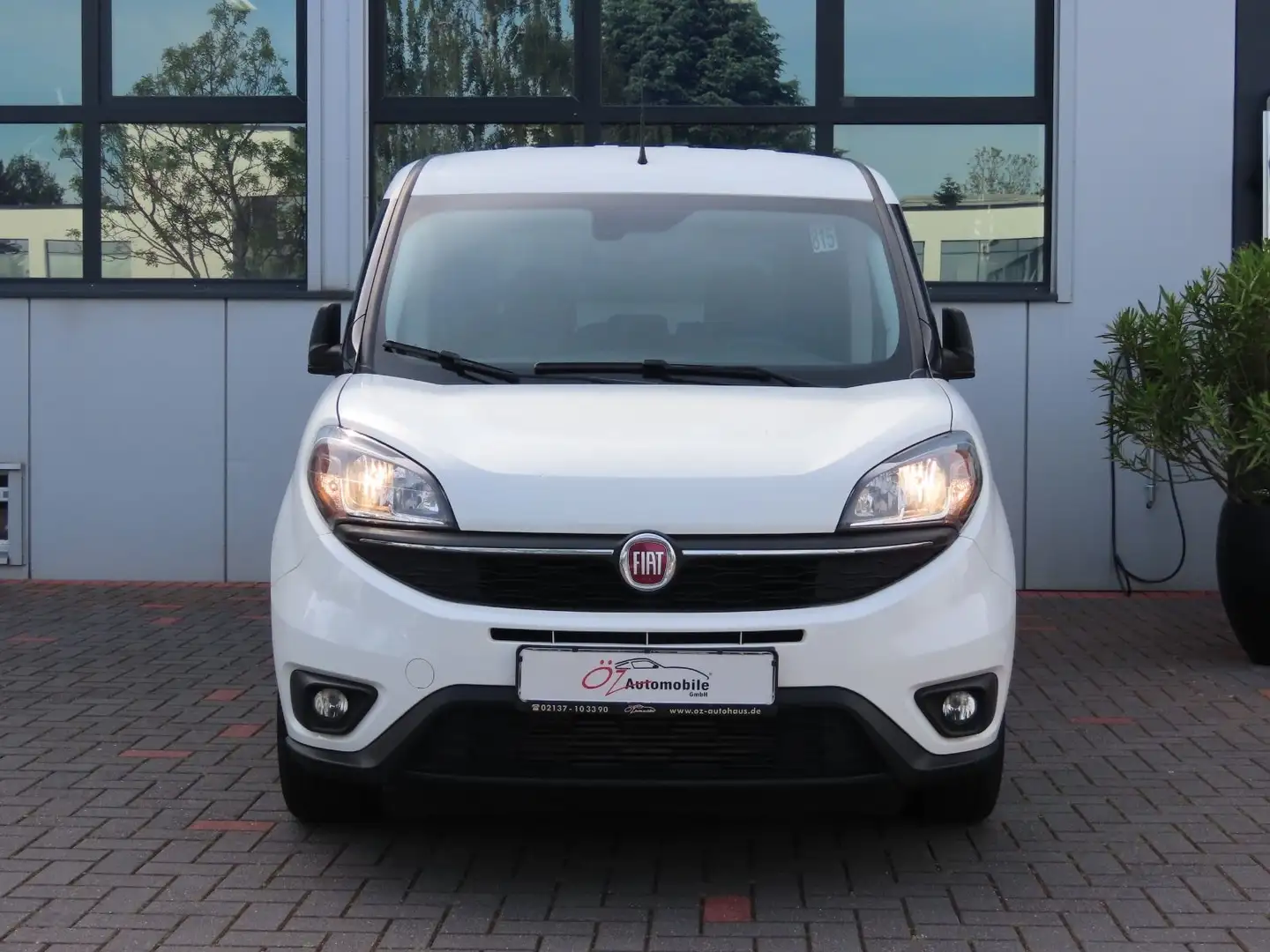 Fiat Doblo 1.6 16V Multijet Navigation PDC Blanc - 2