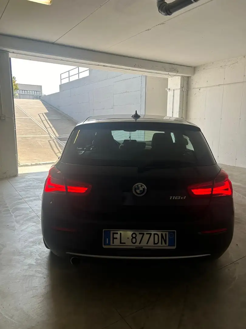 BMW 118 URBAN 118D - 2