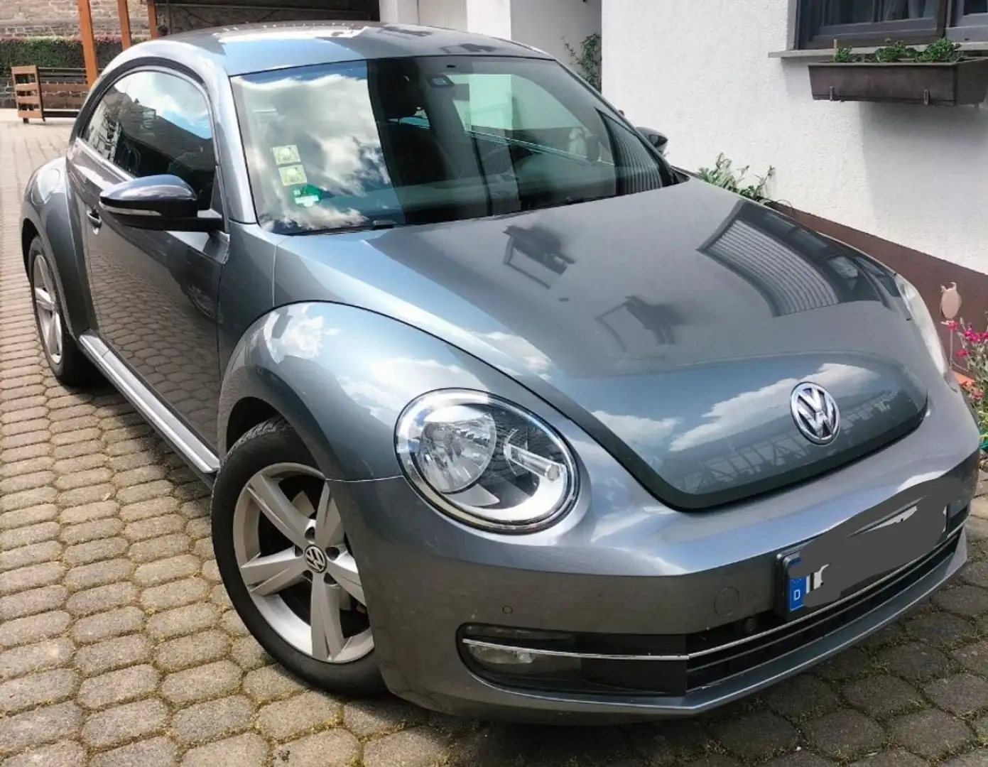 Volkswagen Beetle The 2.0 TSI DSG Sport - 1