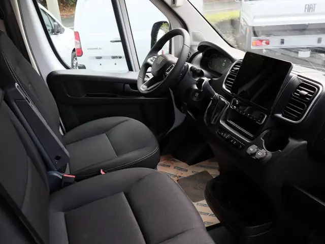 Fiat Ducato view 3
