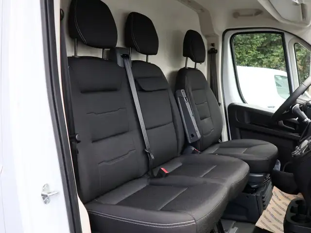 Fiat Ducato view 4