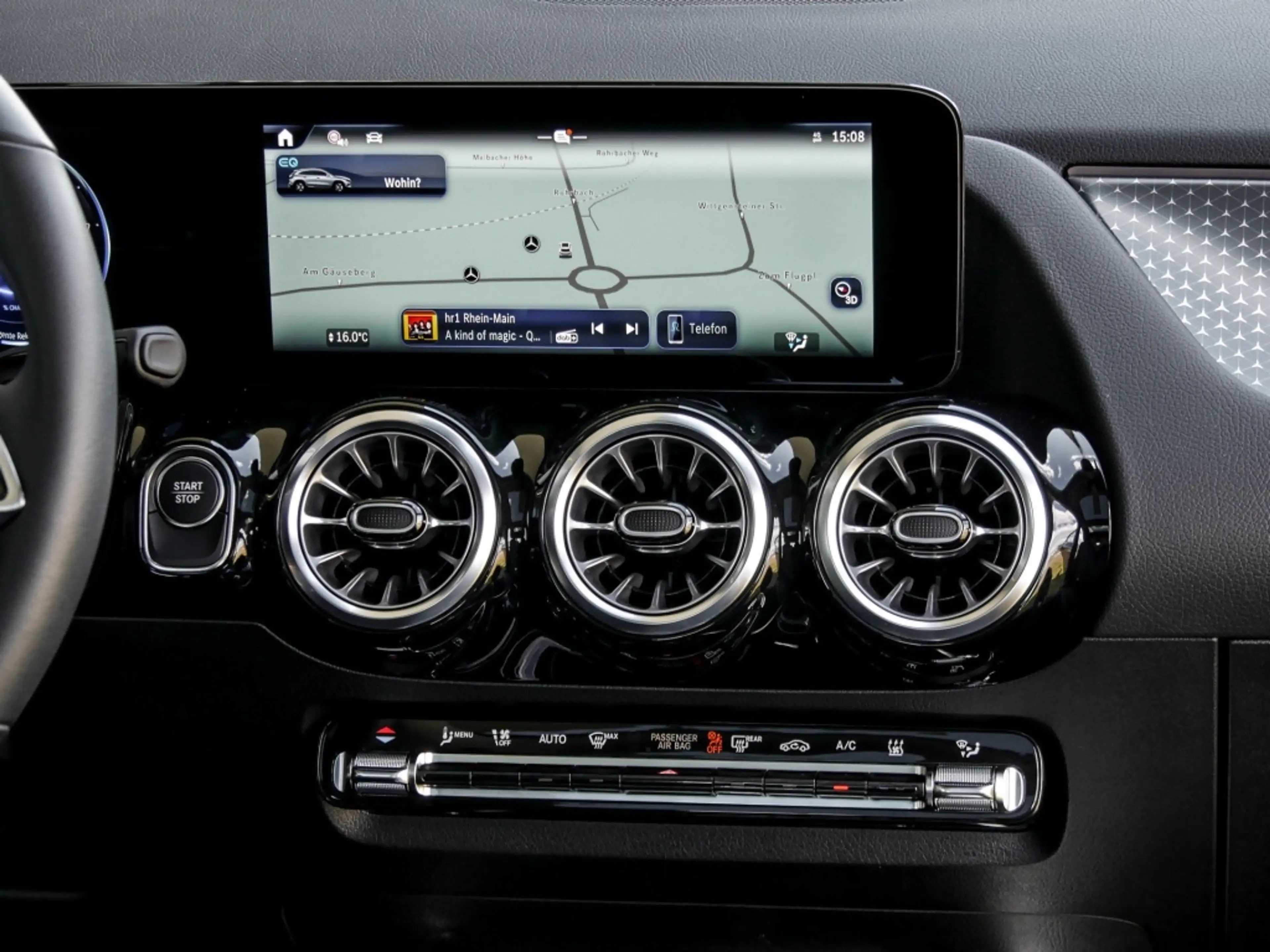 Mercedes-Benz EQA 300 4M Progressive/Pano/360/Ambi/Totw/LED/18 — photo 8