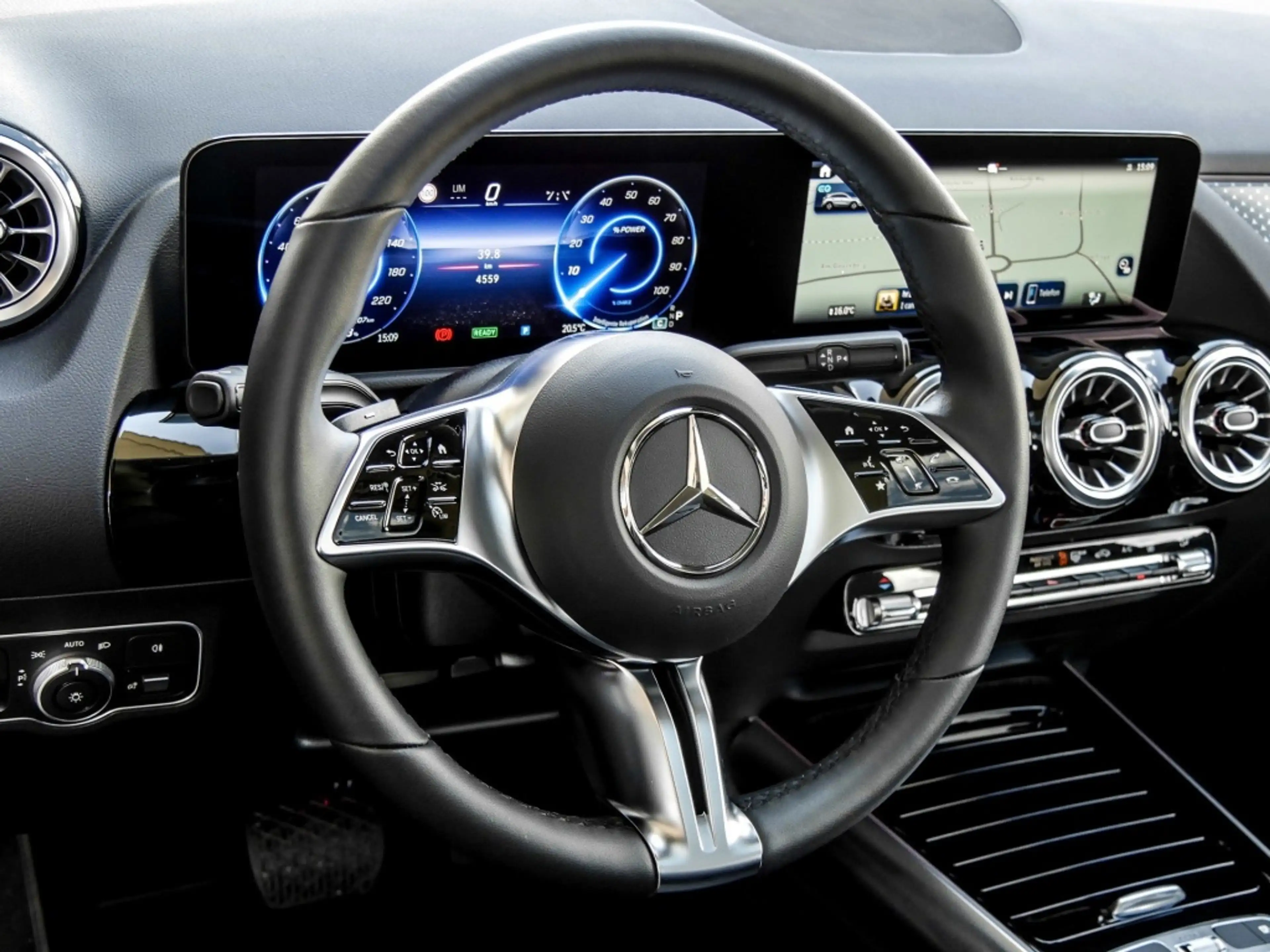 Mercedes-Benz EQA 300 4M Progressive/Pano/360/Ambi/Totw/LED/18 — photo 9