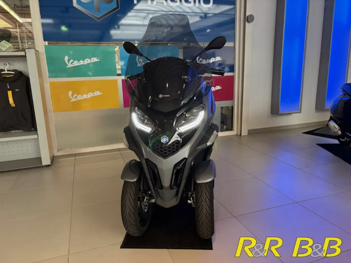 Piaggio MP3 400 Sport E5+ AT MIA+BT+TFT+ABS+ASR+LED+ALU+GARANTIE Gris - 1