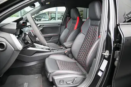 Annonce voiture d'occasion Audi RS3 - CARADIZE