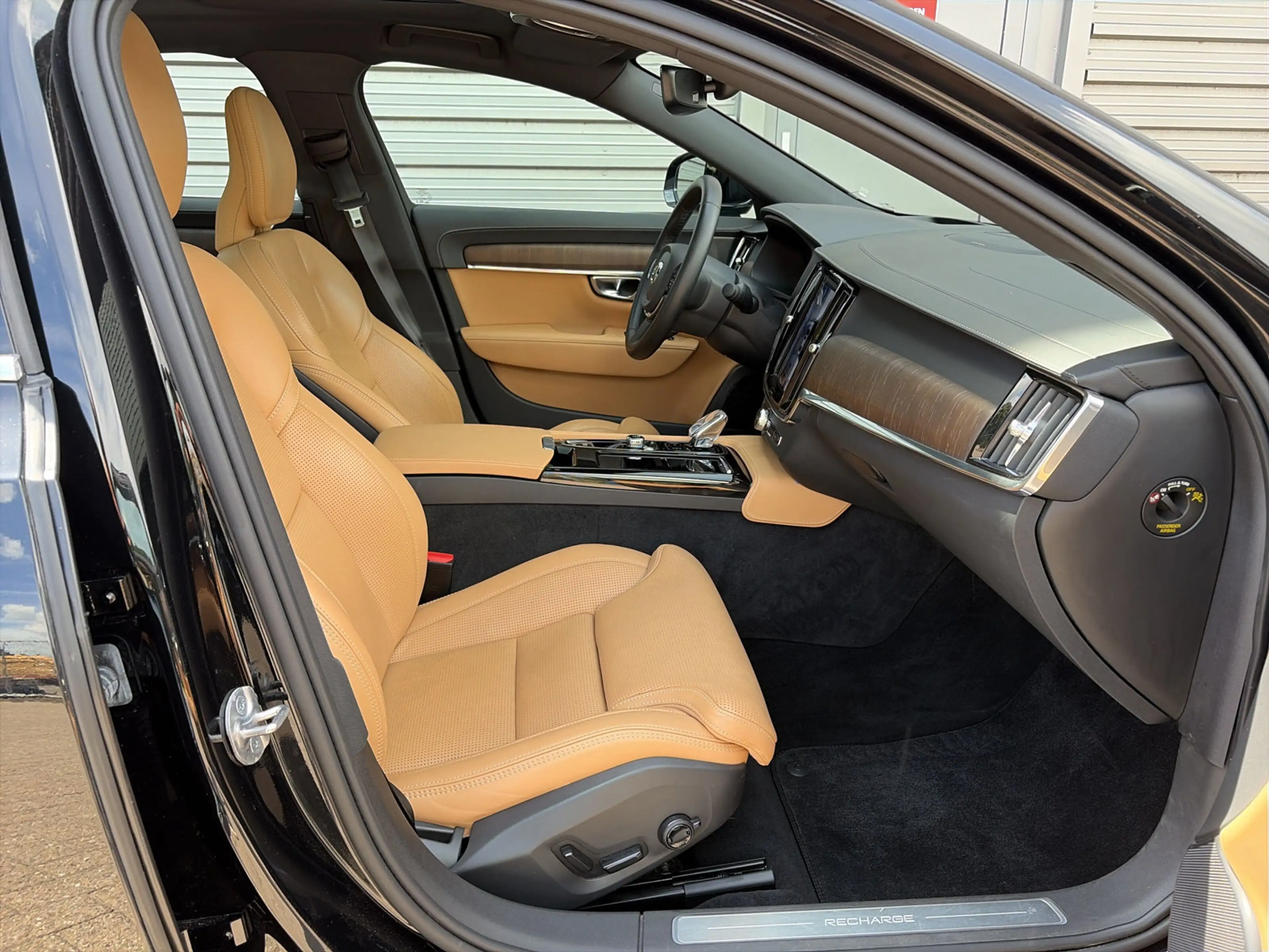 Volvo S90 T8 Long Range AWD Ultimate Bright / Massage / 360 — photo 14