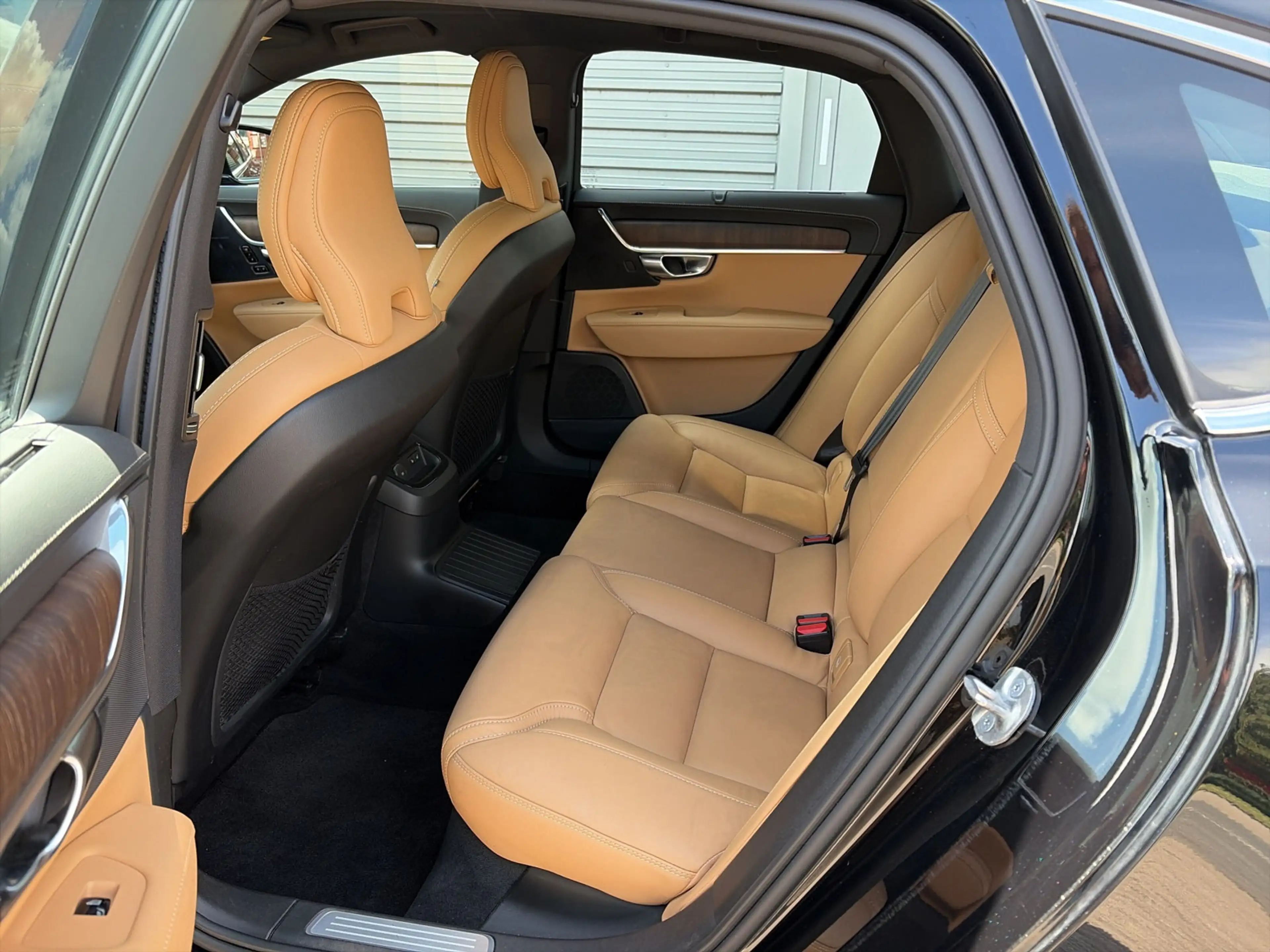 Volvo S90 T8 Long Range AWD Ultimate Bright / Massage / 360 — photo 12