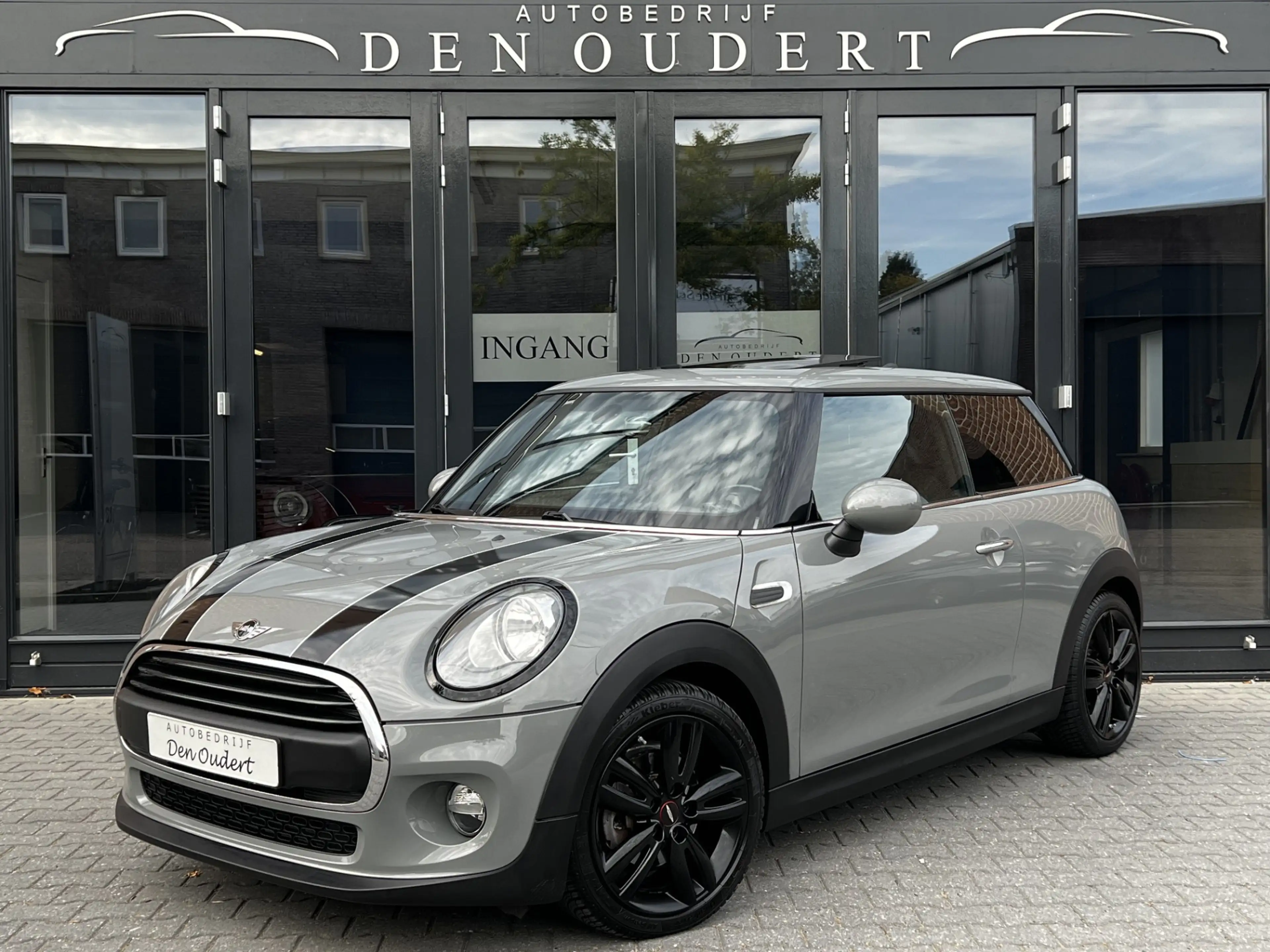 MINI One 3-Deurs 1.2 AUT. Pepper / PANORAMA/ NAVI / JCW