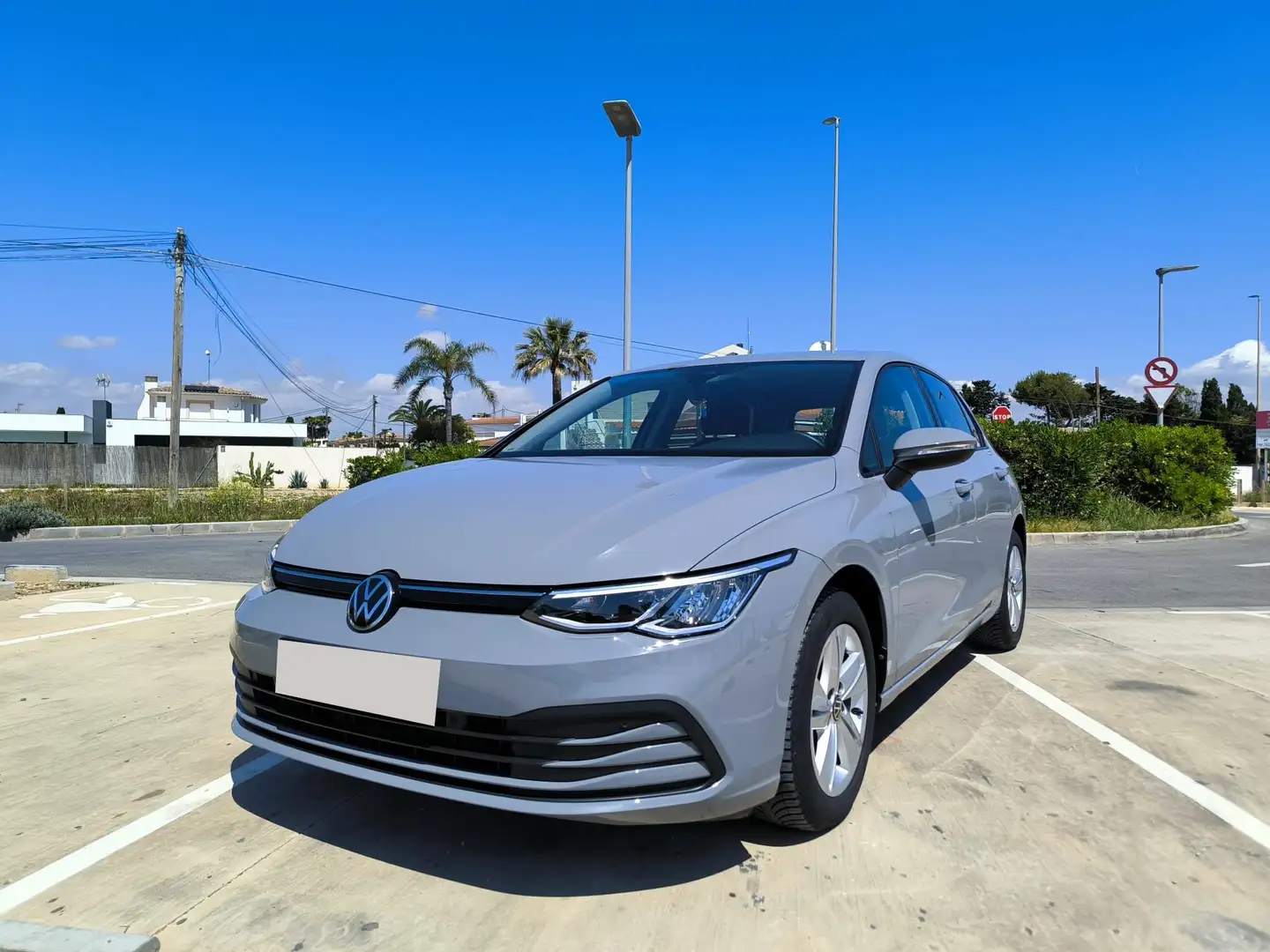 Volkswagen Golf 1.5 TSI Life 96kW Gris - 1