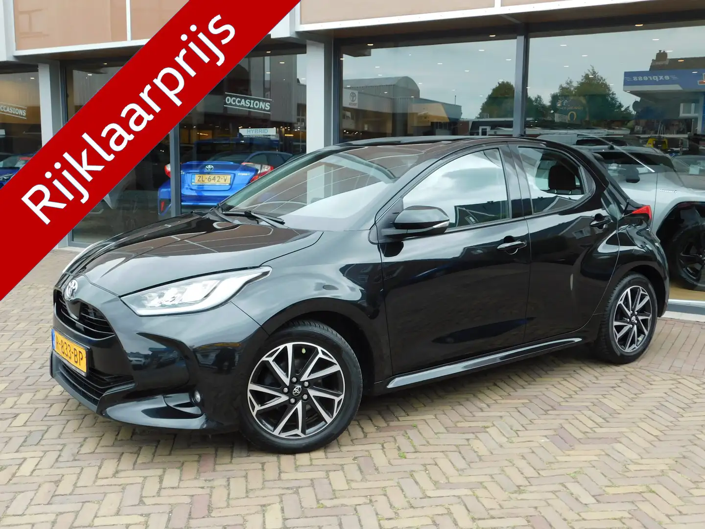 Toyota Yaris 1.5 VVT-i Dynamic | NAVI | LED Noir - 1