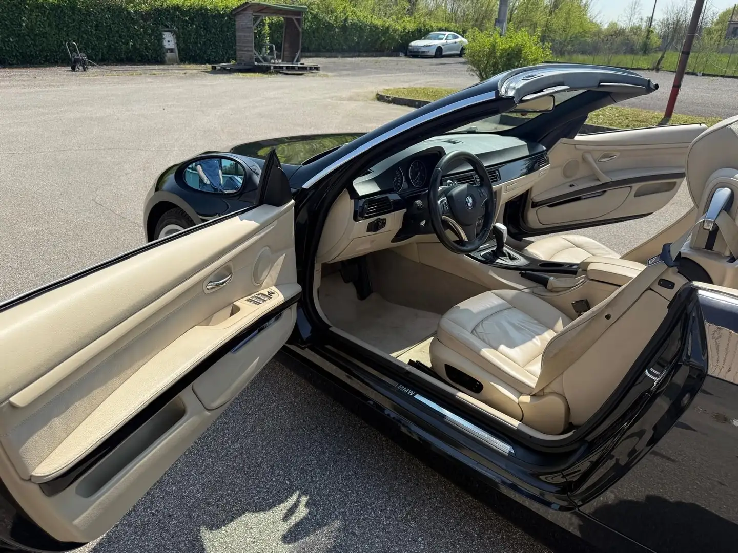 BMW 330 330d Cabrio Eletta Nero - 1