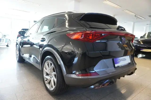 Cupra Formentor view 4