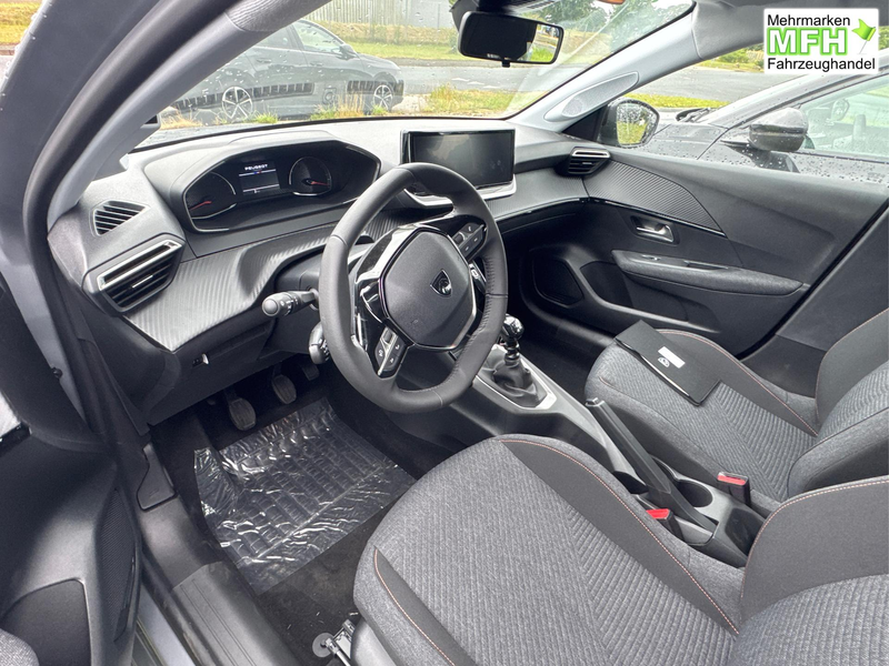 Peugeot 208 Business MAN6+KAMERA+NAVI+SHZ+LED+PDC+TEMPOMAT ... — photo 7