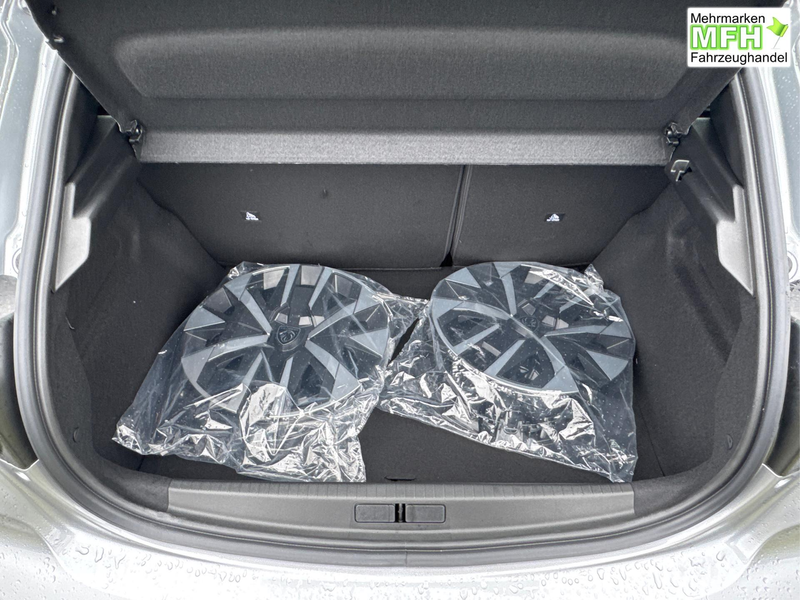 Peugeot 208 Business MAN6+KAMERA+NAVI+SHZ+LED+PDC+TEMPOMAT ... — photo 10