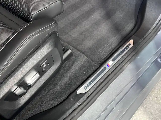 BMW X5 view 26