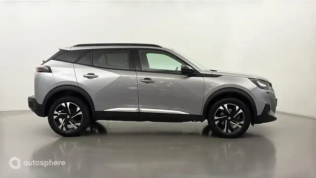 Peugeot 2008 view 4