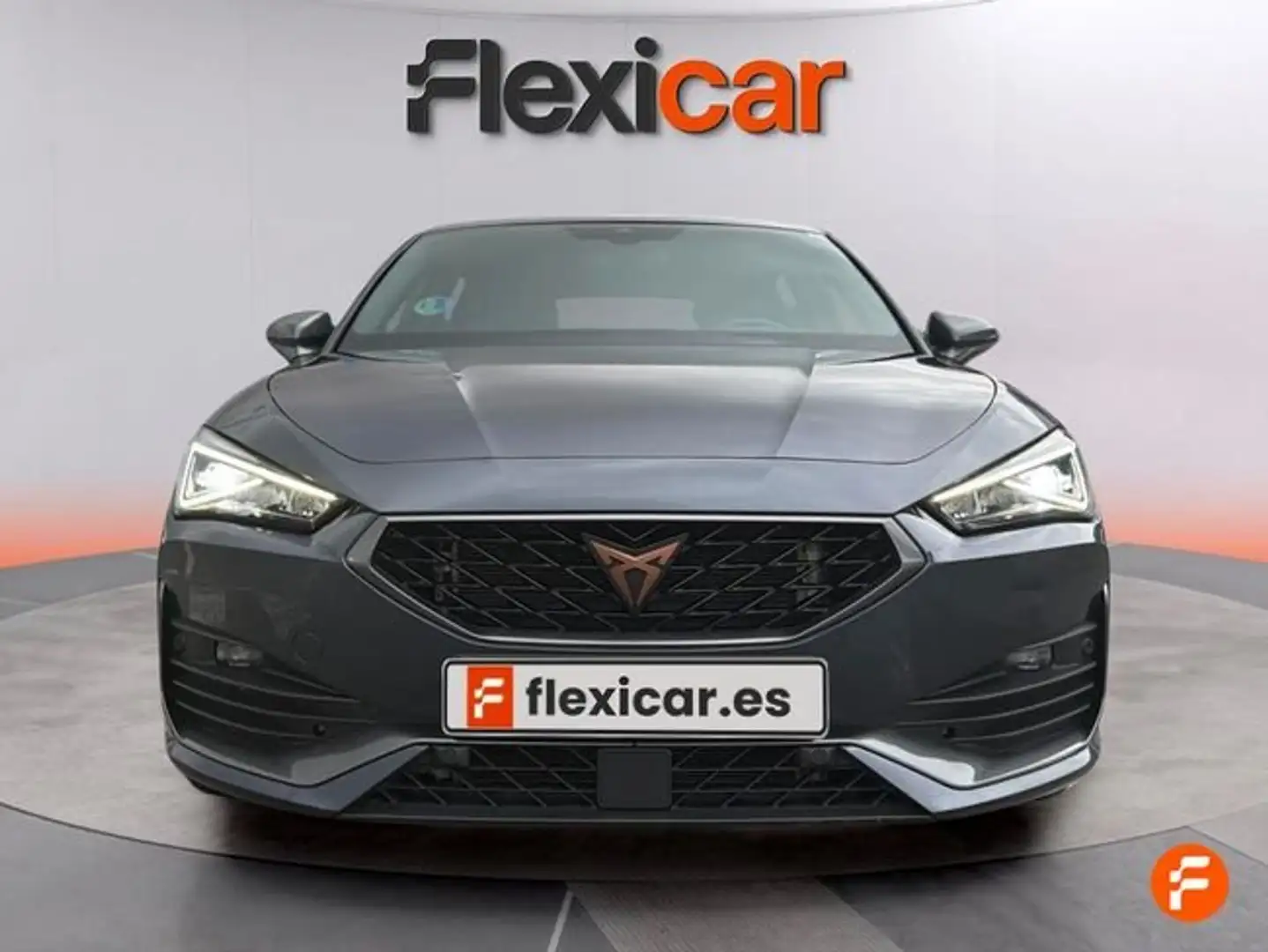 CUPRA Sonstige 1.5 eTSI 110kW (150CV) DSG Grau - 2