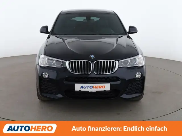 BMW X4 view 9