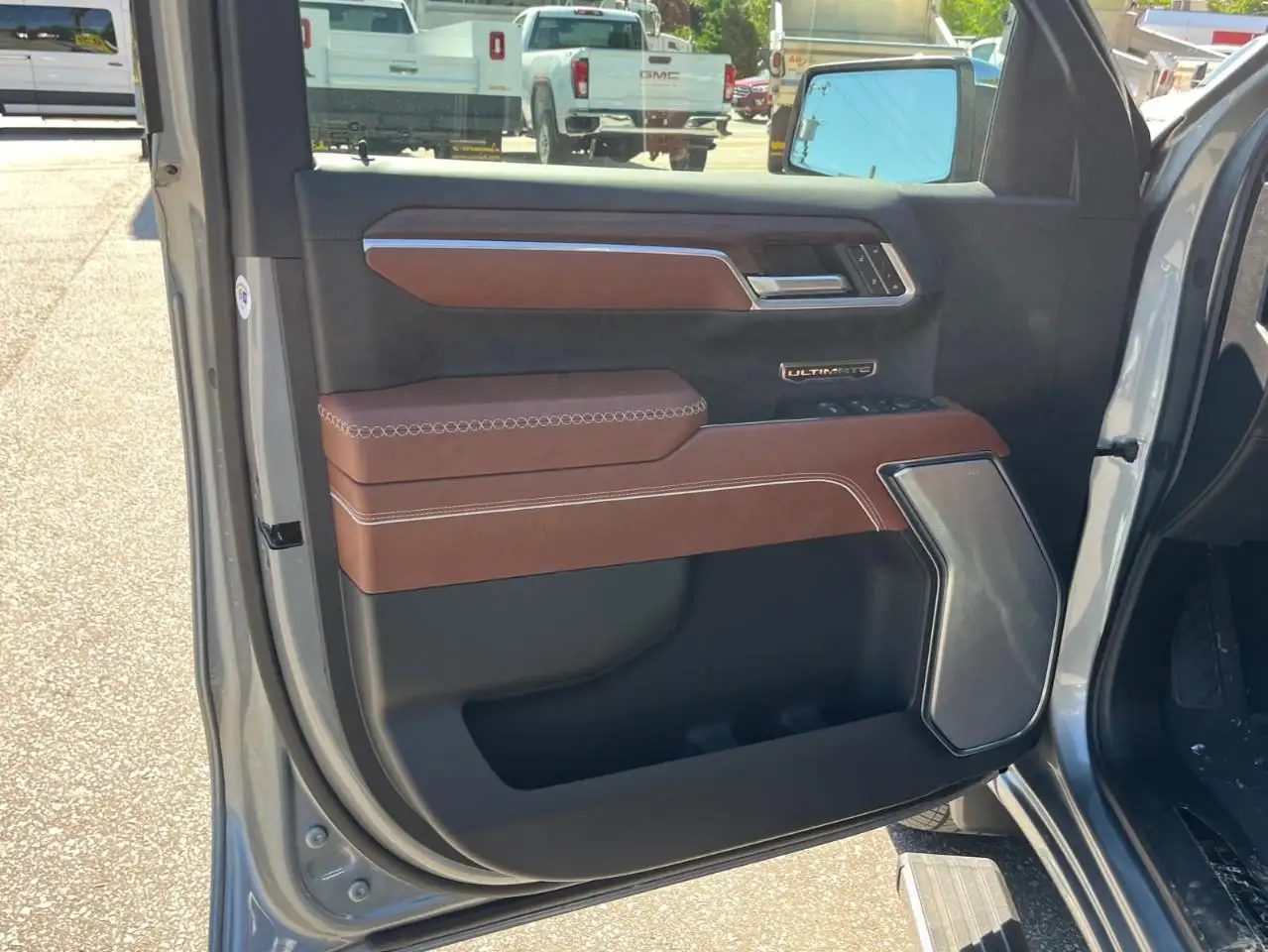 GMC Sierra 1500 снимка GMC Sierra 1500