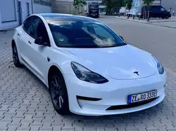 Tesla Model 3 Model 3 Allradantrieb Dual Motor