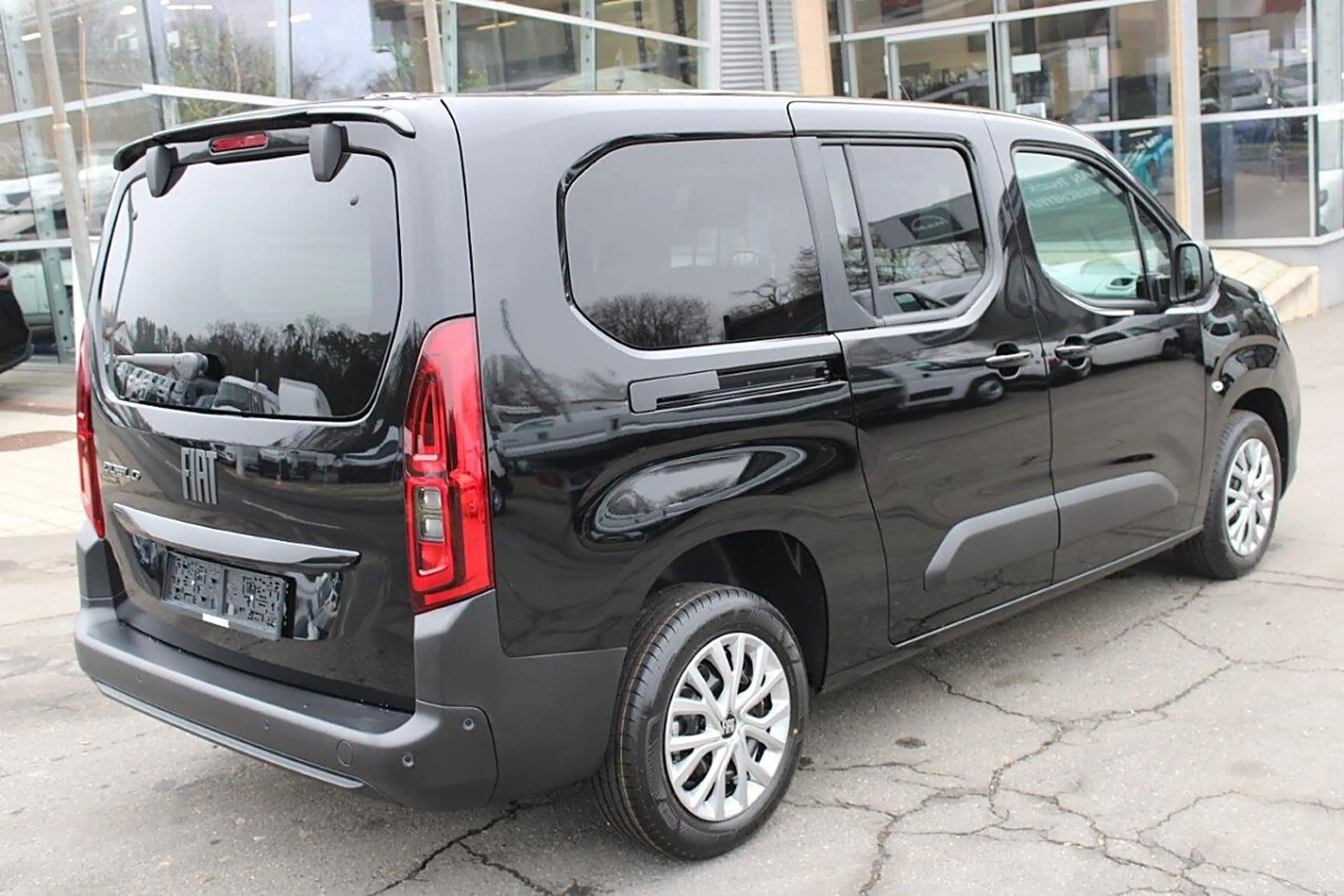 Fiat Doblo Kombi extra Lang 130MT 7Sitze Komfort / Tech Pa... — photo 5