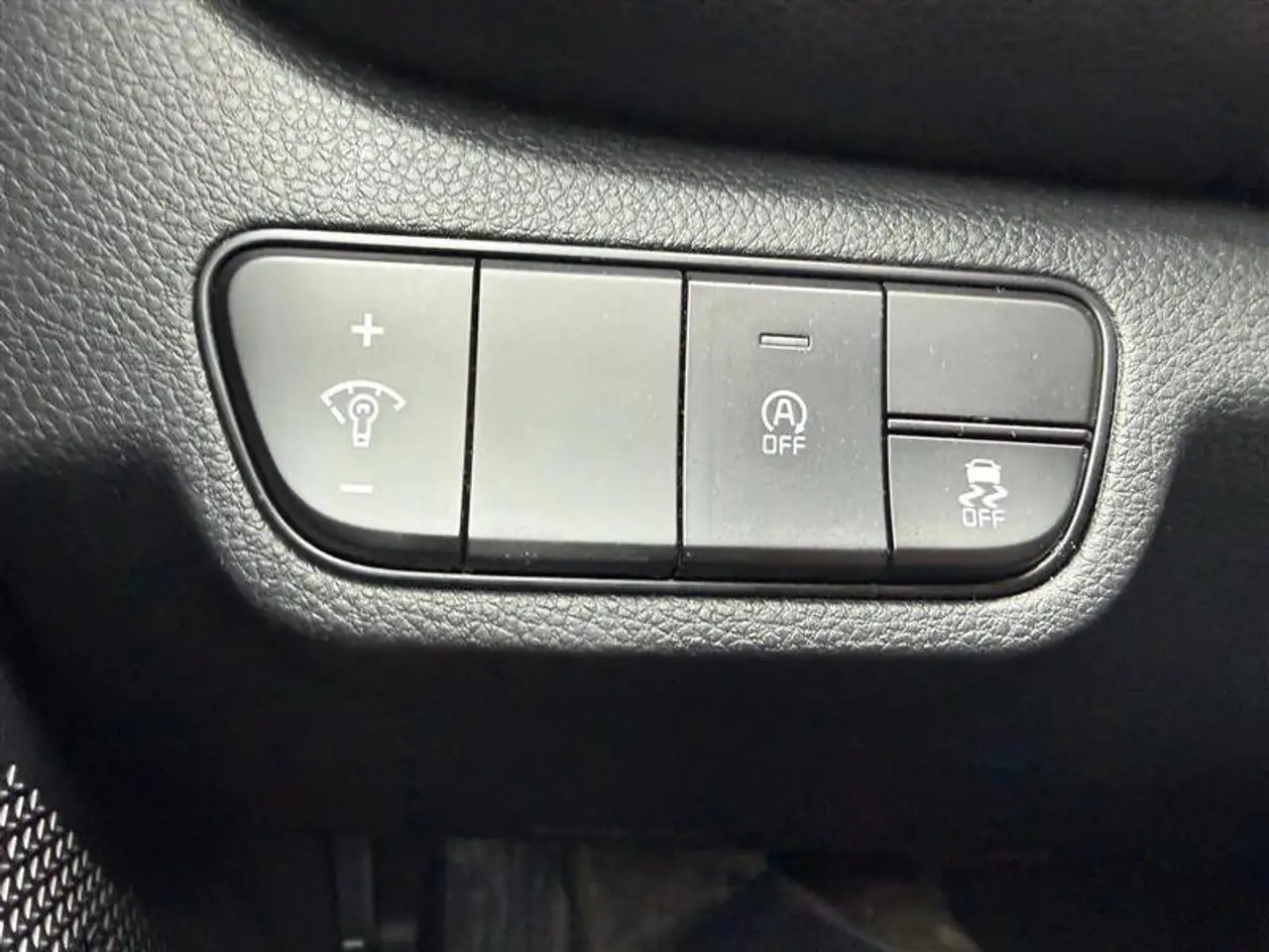 Kia Seltos снимка Kia Seltos