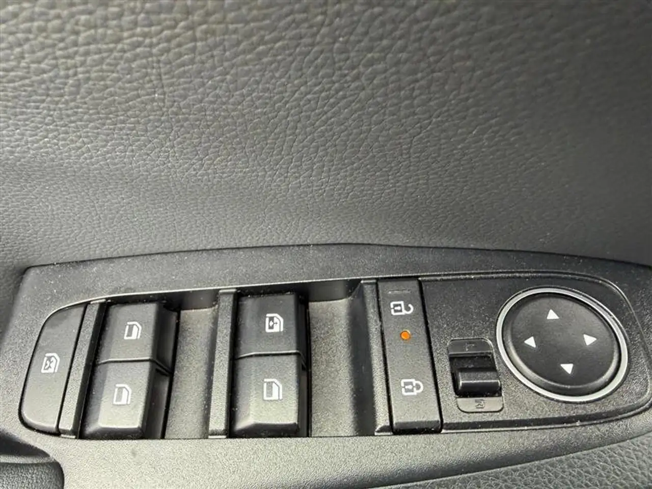 Kia Seltos снимка Kia Seltos