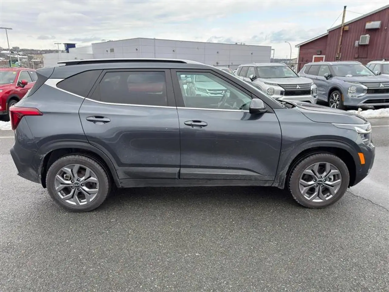Kia Seltos снимка Kia Seltos